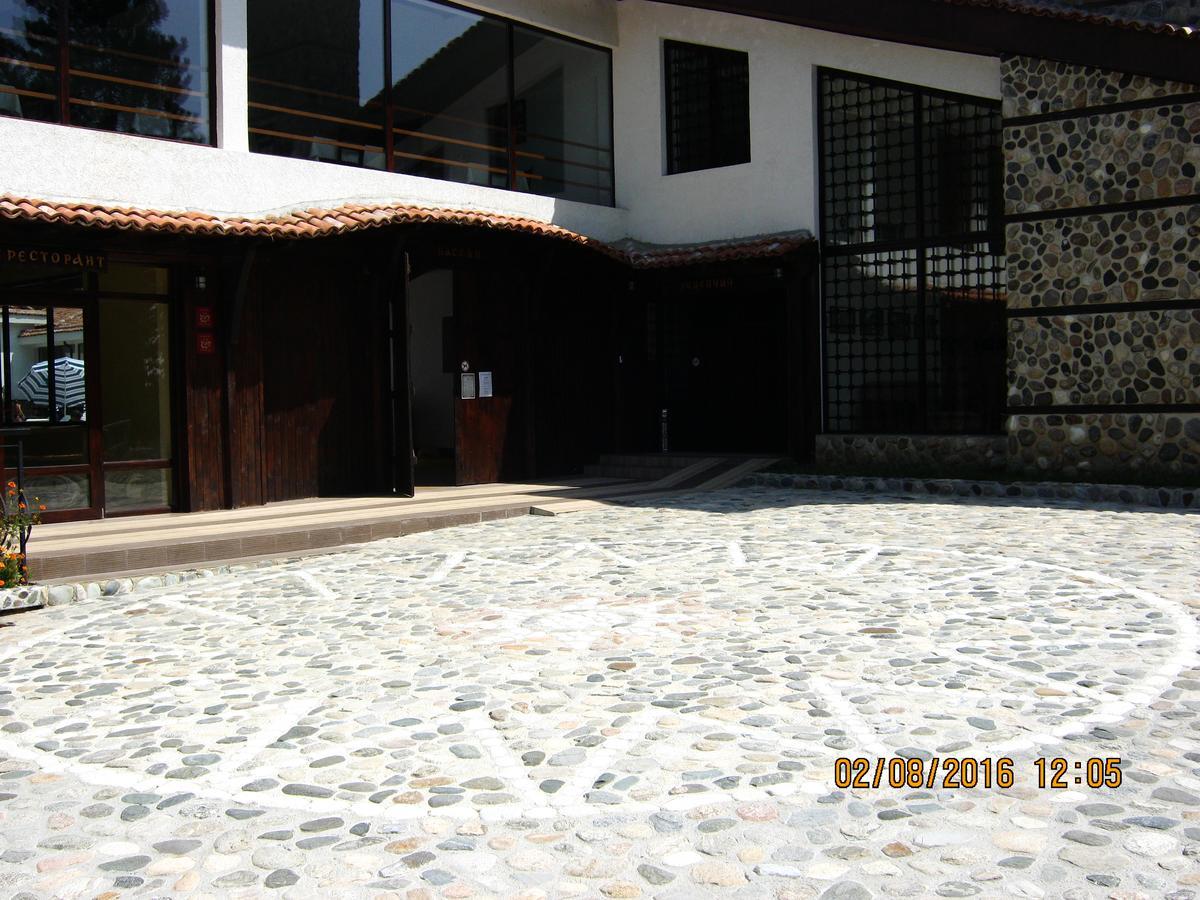 Motel Koziyat Rog Malko Turnovo Exterior photo