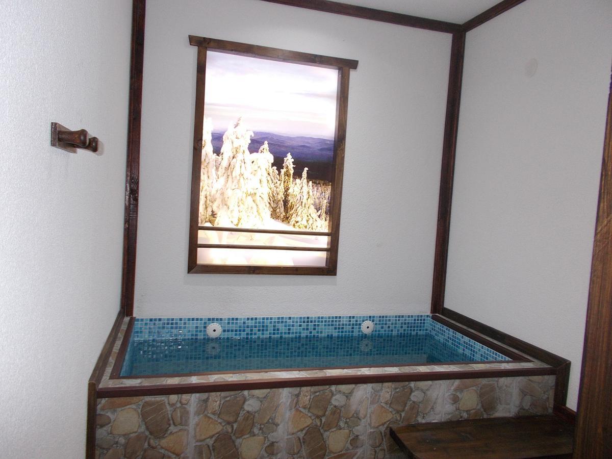 Motel Koziyat Rog Malko Turnovo Exterior photo